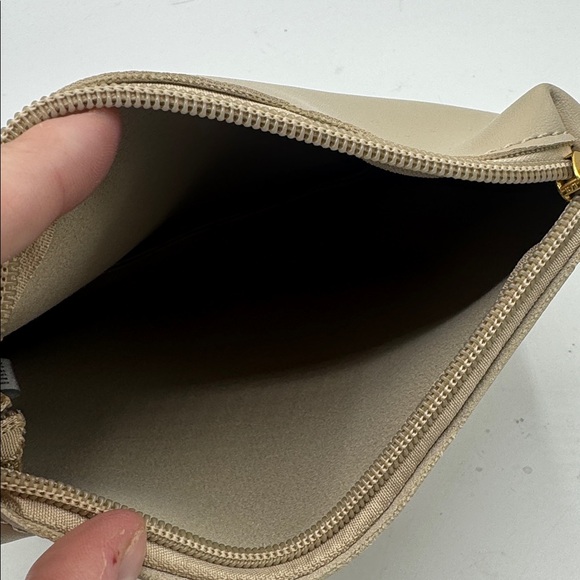 Melie Bianco Pouch Bag - Picture 4 of 7